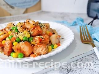 山葵木鱼花三文鱼沙拉,特别好吃呦~