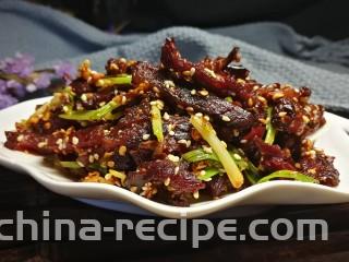 干煸牛肉,盛盘装出