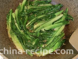 蚝油油麦菜,大火翻炒均匀，稍微收汁就可以出锅了