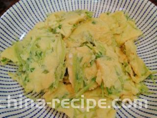 松柳苗炒蛋,出锅