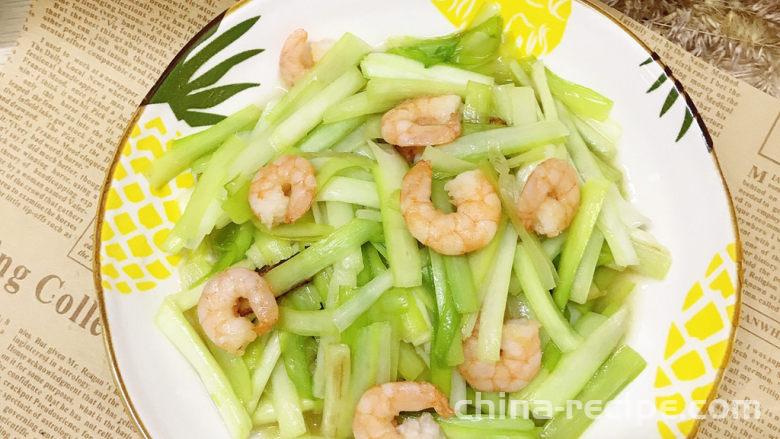 The method of stir frying shrimp with chives