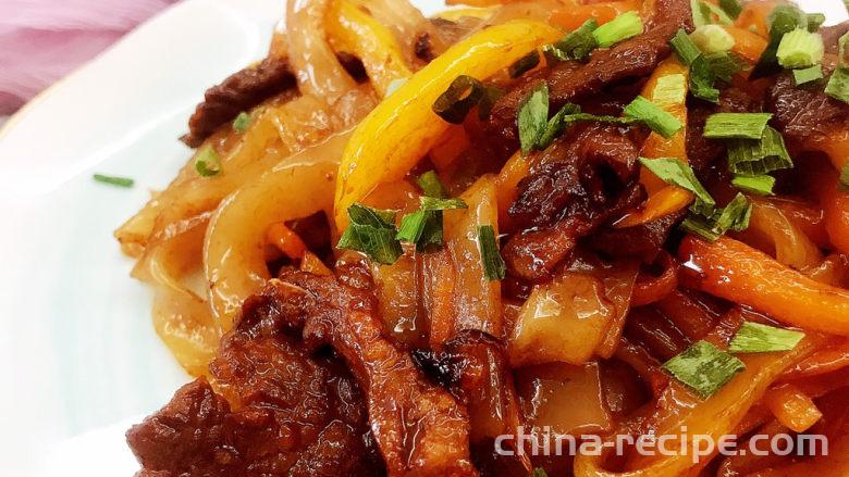 Practice of Beef chow fun in Cantonese Style Practice of Beef chow fun in Cantonese Style