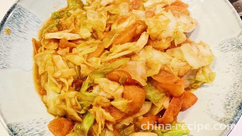 Recipe for Cabbage with Tomato Juice